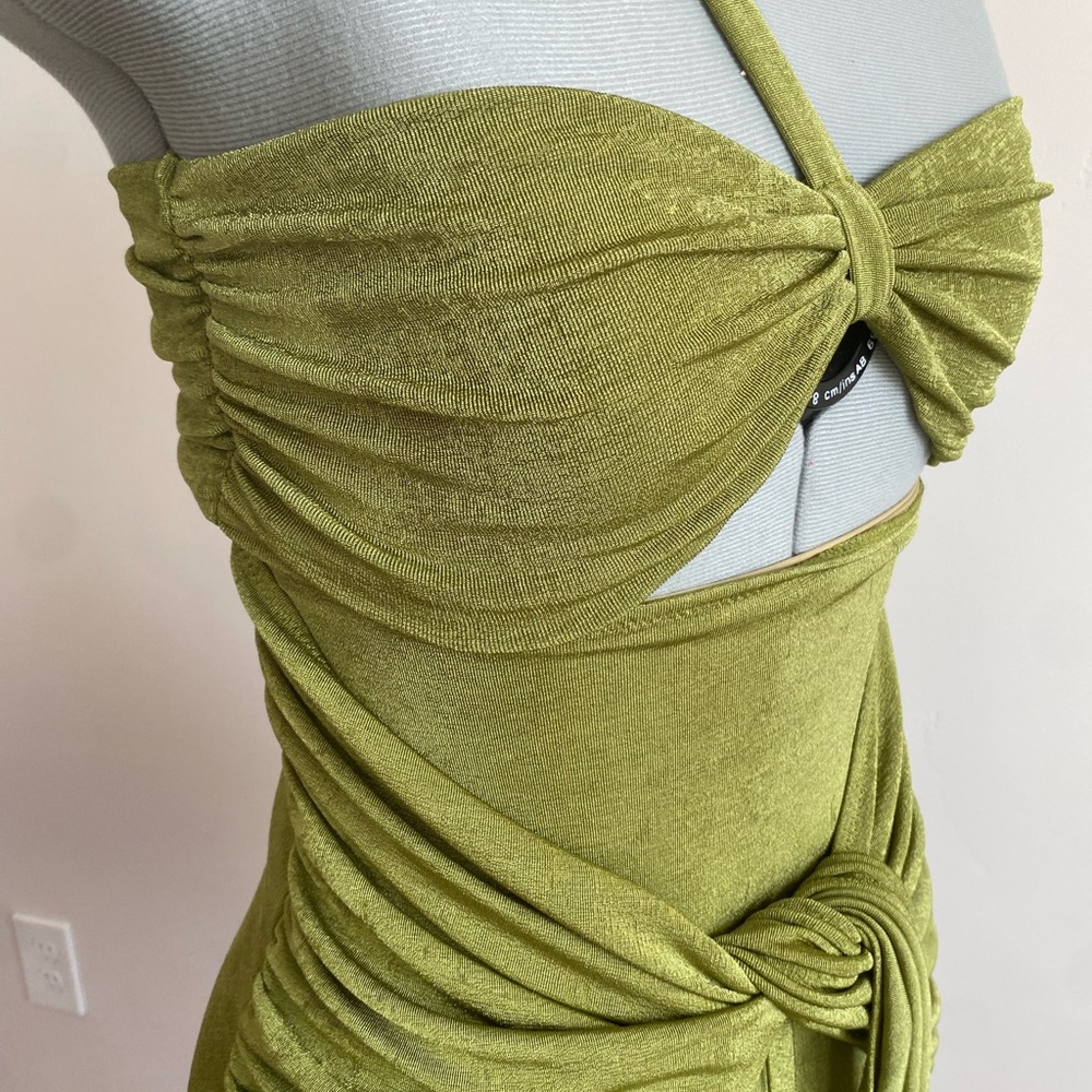 White Fox Boutique Olive Green Dress - Picture 2 of 8